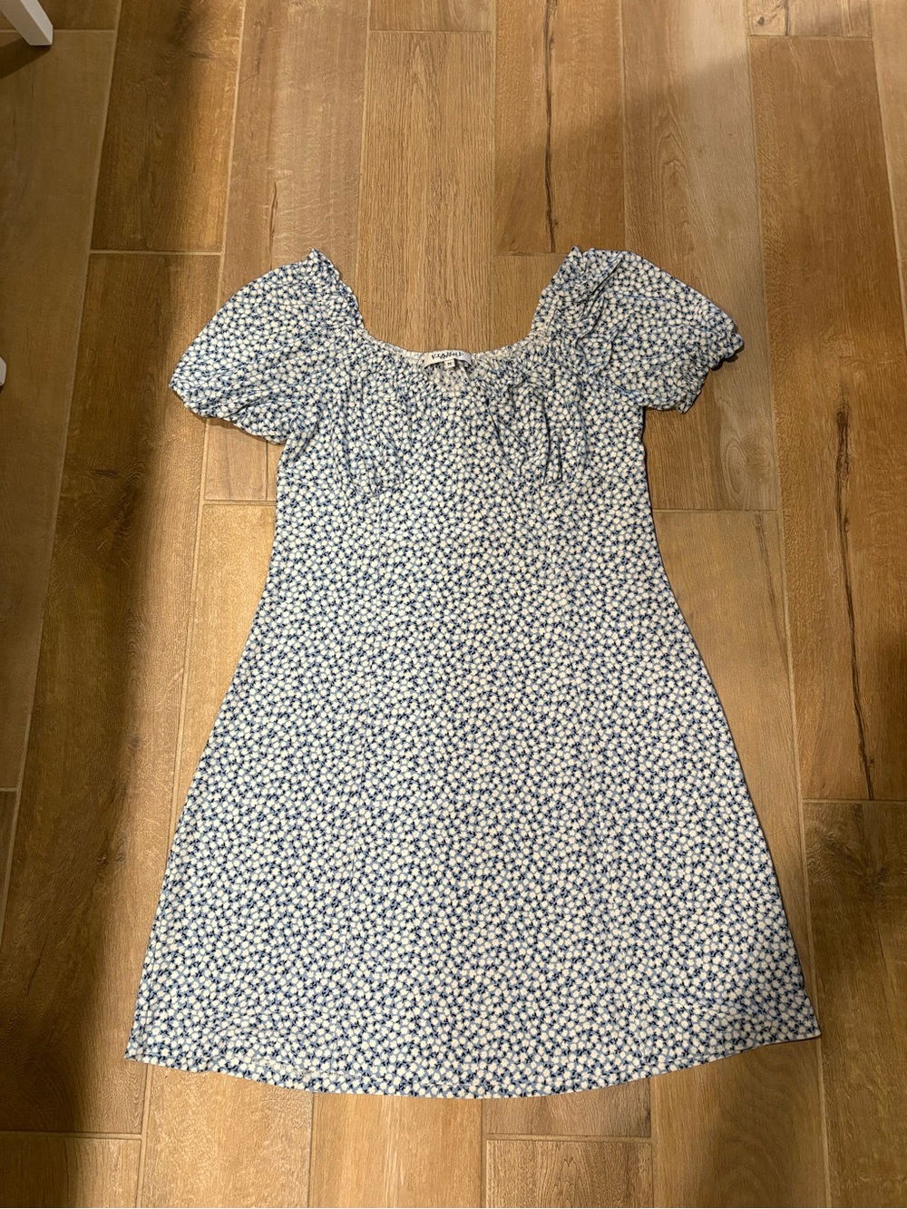 VANNI Blue and White Floral Dress